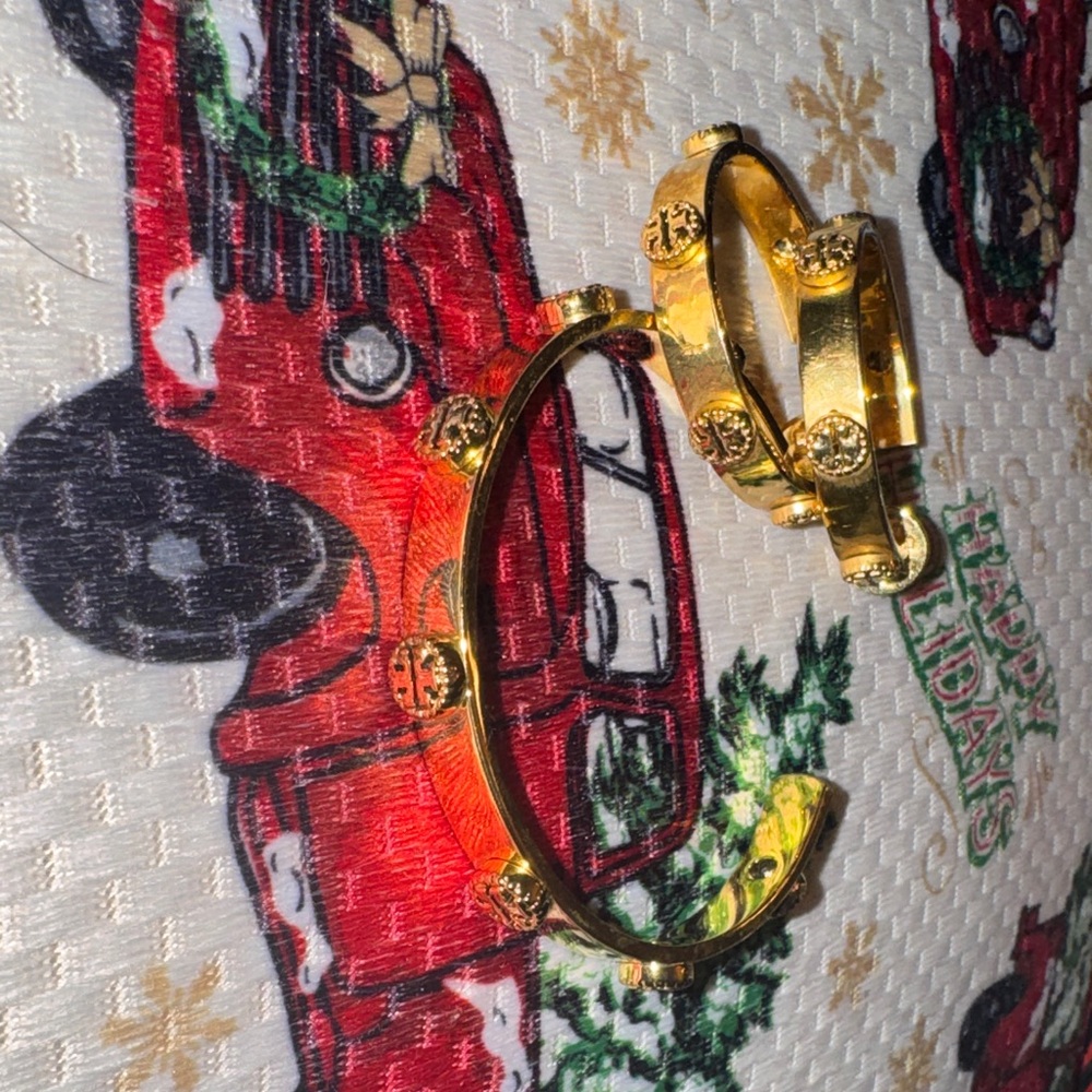 Tory Burch Gold Tone Bracelet and Earrings Ring Set